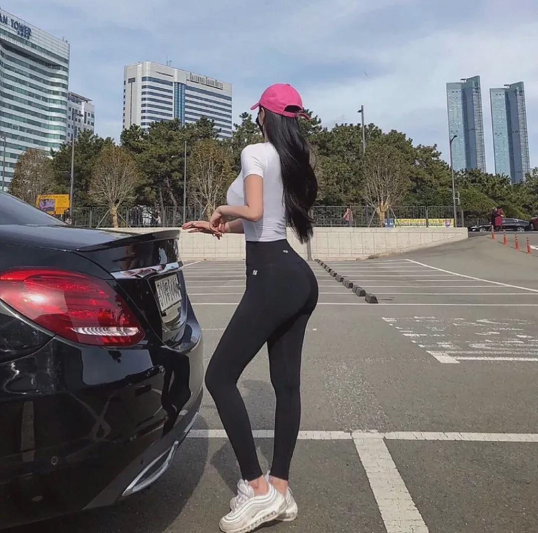 【美女】170cm白领“发育过猛”的身材，引网友直呼：还缺同事吗（组图） - 6