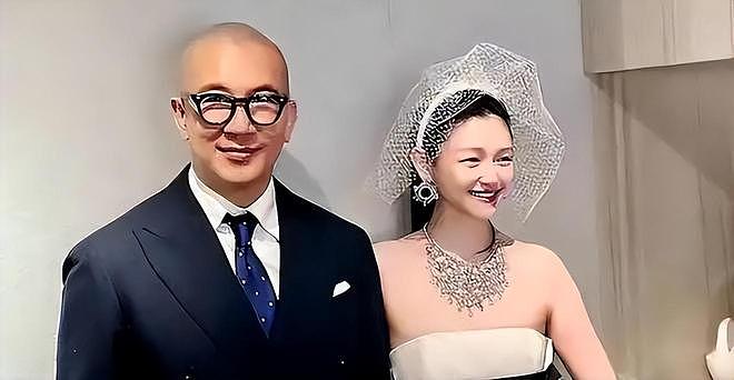 大S雕像正式进入墓园：用9阶大理石制作，S形蜿蜒台阶令人泪目（组图） - 6