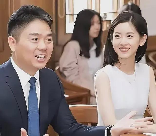 “睡下属”，深扒刘强东的多个女人和六个孩子，章泽天地位如何？（组图） - 19