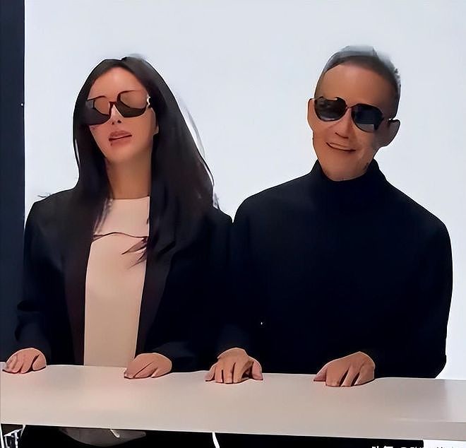 王石田朴珺婚变风波升级，女方整容前旧照被扒，曾为王石跪式服务（组图） - 10