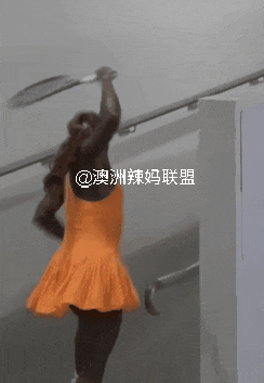 发生在墨尔本的这一幕被全世界循环播放，华人却赞：素质太高了（组图） - 1