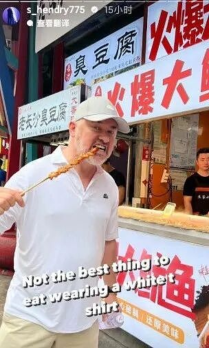 神了！两岁娃还没球桌高，却拿下两个台球世界纪录？网友：感觉他能虐我...（组图） - 5