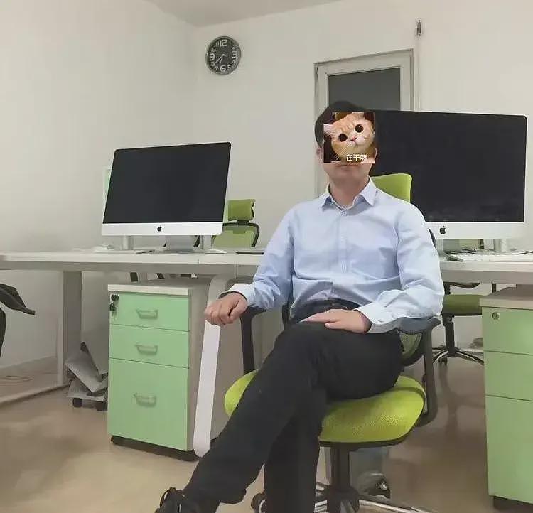 翟欣欣邻居曝猛料：她被带走时哭疯了，父母跟着落泪，称跟她无关（组图） - 2