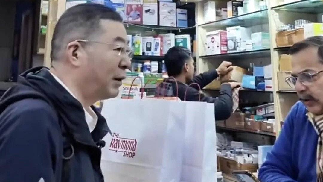 《我不是药神》原型陆勇抗癌23年停药，见证绝症变慢性病医学革命（组图） - 1