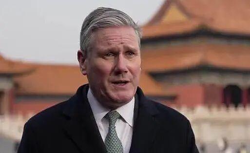 英国首相斯塔默到访故宫发表讲话，多名中国游客偶遇拍照，撒切尔和特蕾莎·梅在任期间也曾造访（组图） - 1