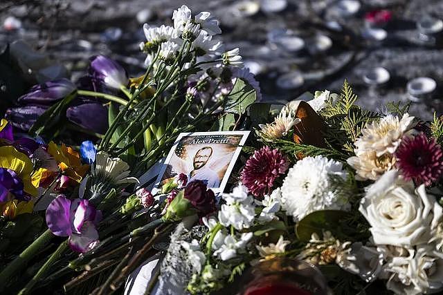 两名公民在本土死于联邦执法人员枪下，特朗普＂退缩＂了（组图） - 1