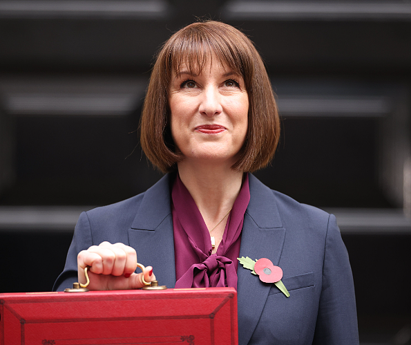 笑死！英首相在中国玩爽了！吃菌子、逛故宫、各种合照，中国将对英国免签（视频/组图） - 14