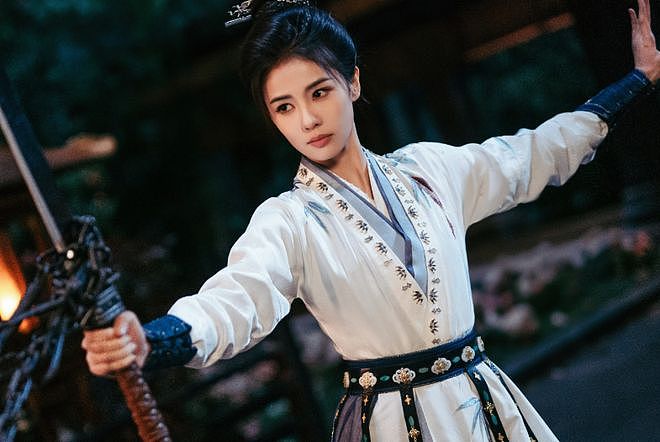 《乡爱18》彻底沦为闹剧!观众吐槽剧情炸裂,怕赵本山也救不了(组图) - 2