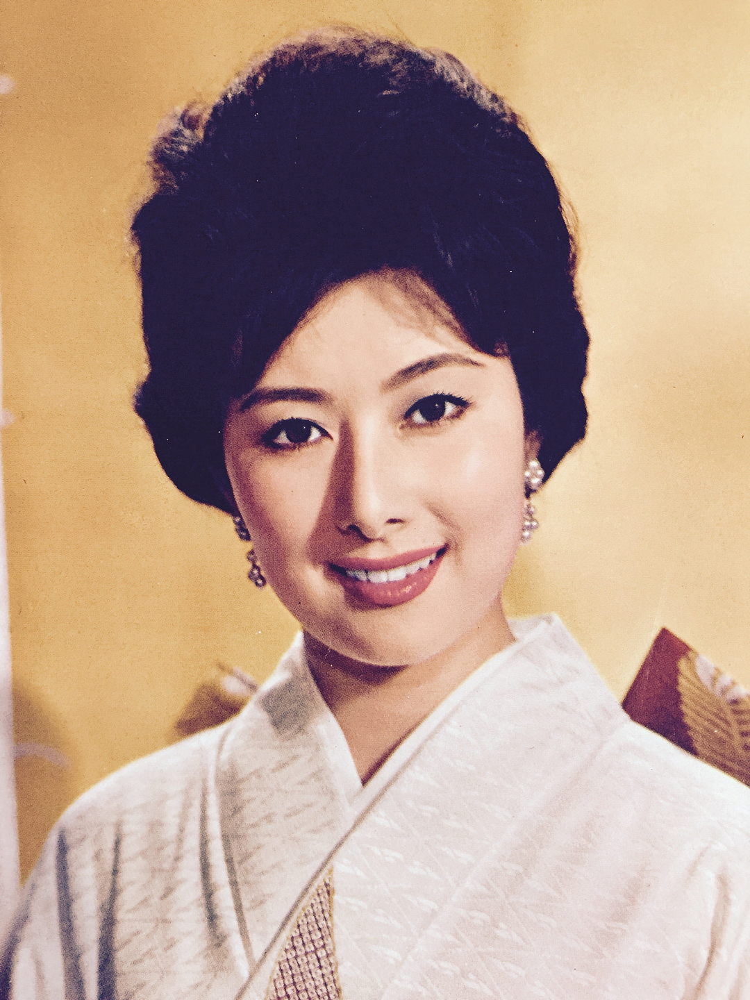 21岁樱花妹拿下日本小姐冠军,出身曝光后全网炸了...(组图) - 9