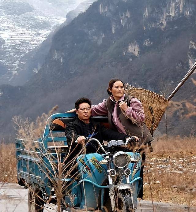 怀中孩子已离世 “春运母亲”如今过的怎样(组图) - 8