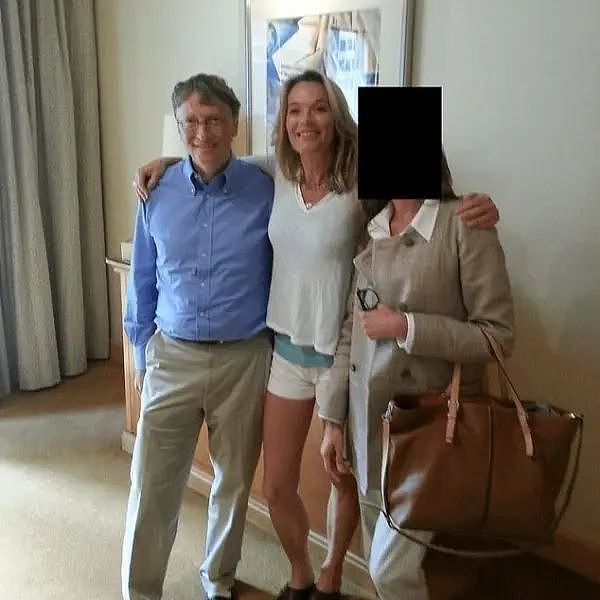 比尔·盖茨打破沉默，否认跟俄罗斯女孩发生关系后染病，引发争议（组图） - 4