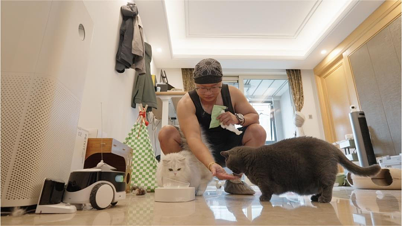 中独居人口超1.2亿成「灰犀牛」 陪伴、餐食…孤独经济崛起（组图） - 1