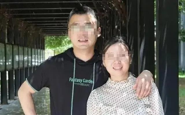 绝望：北大女博士倒挂长城2小时，目睹自己坠亡（组图） - 1