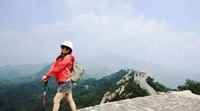 绝望：北大女博士倒挂长城2小时，目睹自己坠亡（组图） - 20