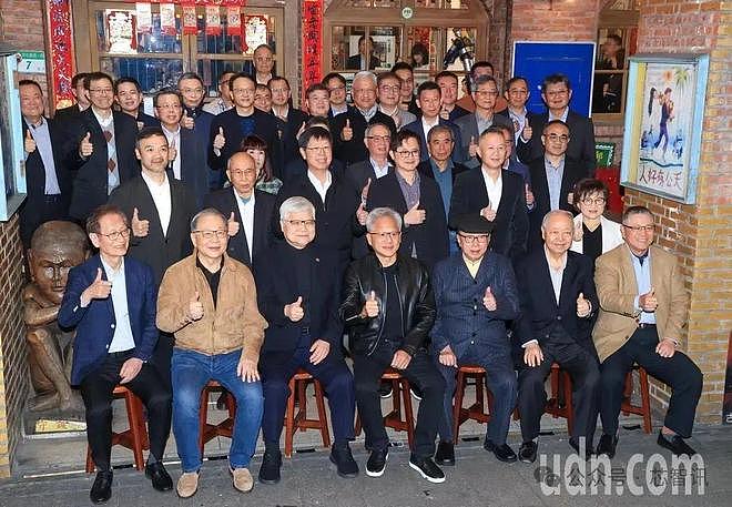 黄仁勋台北“夜宴”：汇聚近40位台企高管，胜宏董事长在列（组图） - 1