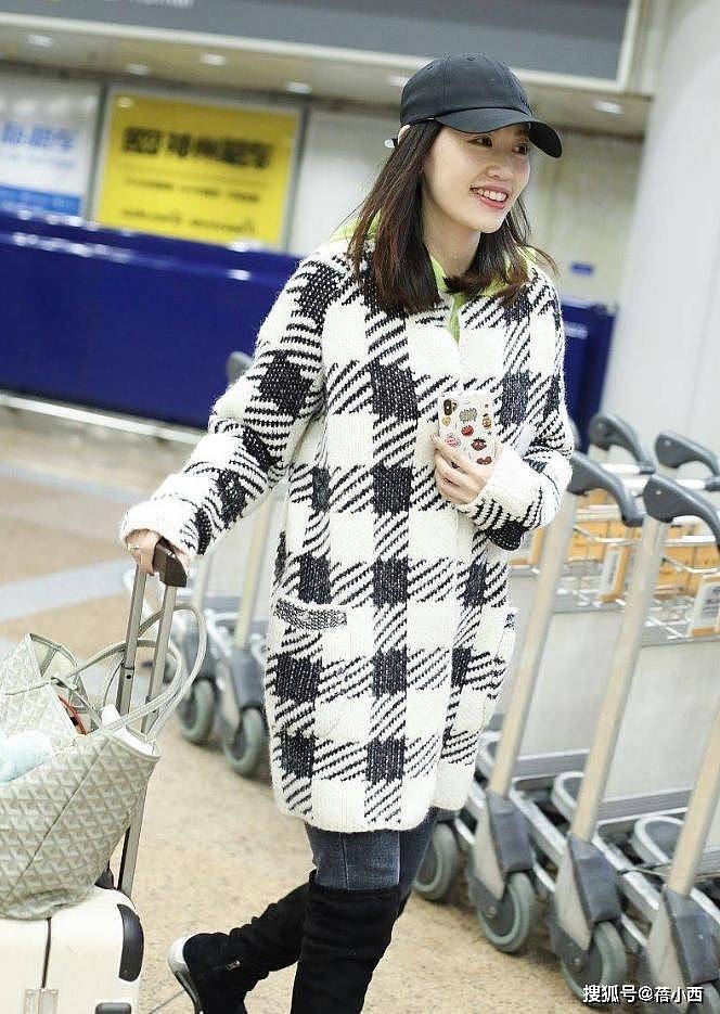 “马蓉”离开王宝强9年后更美了,穿短裤秀豆腐腿(组图) - 10