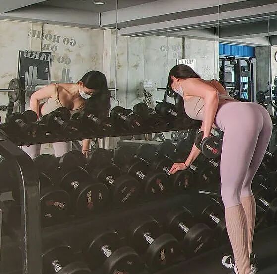 【美女】亚洲性感女神,腿举250公斤,撸铁后的身材谁不爱(组图) - 17