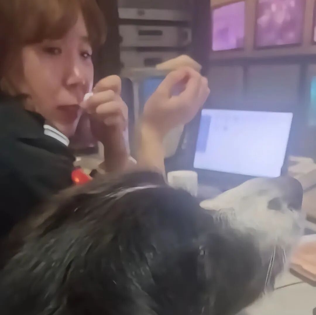 【宠物】狗子的牵引绳和项圈被偷，气得在监控室一个个找嫌疑人…工作人员都看呆了：你居然还真会看啊（组图） - 6