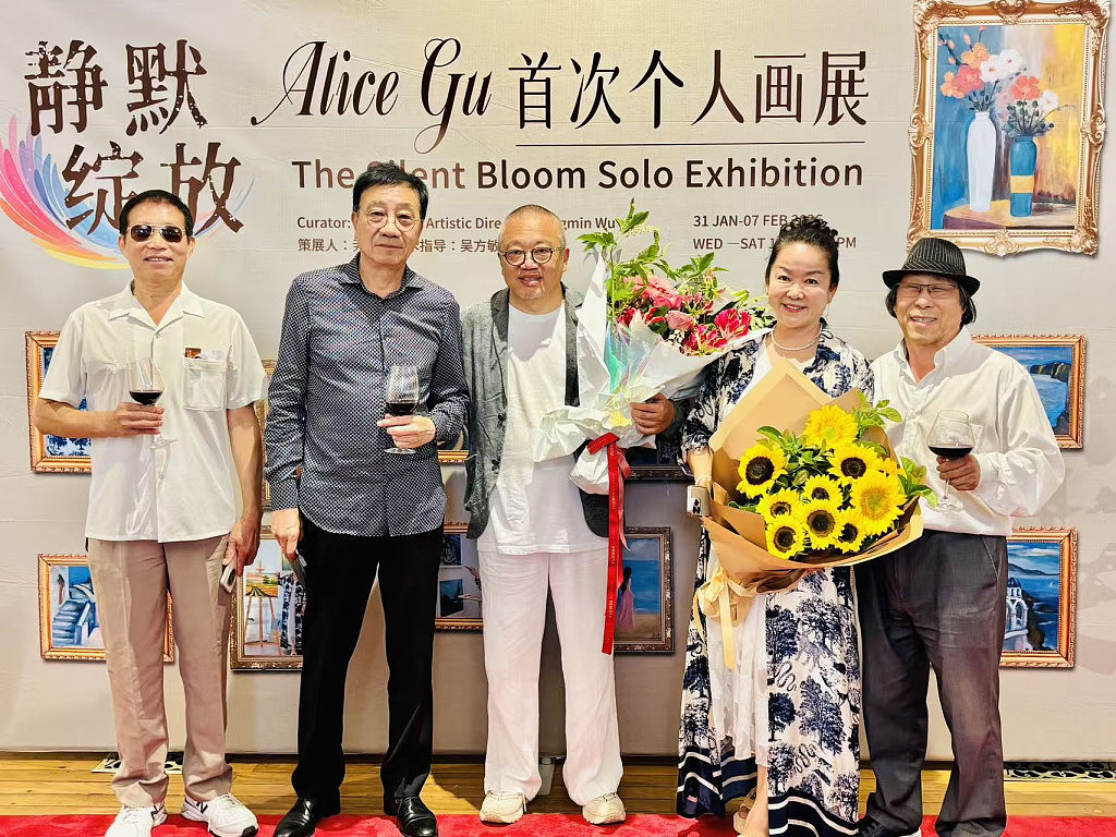 悉尼女艺术家举行个人油画展 《静默绽放》在悉尼盛大开幕（组图） - 2