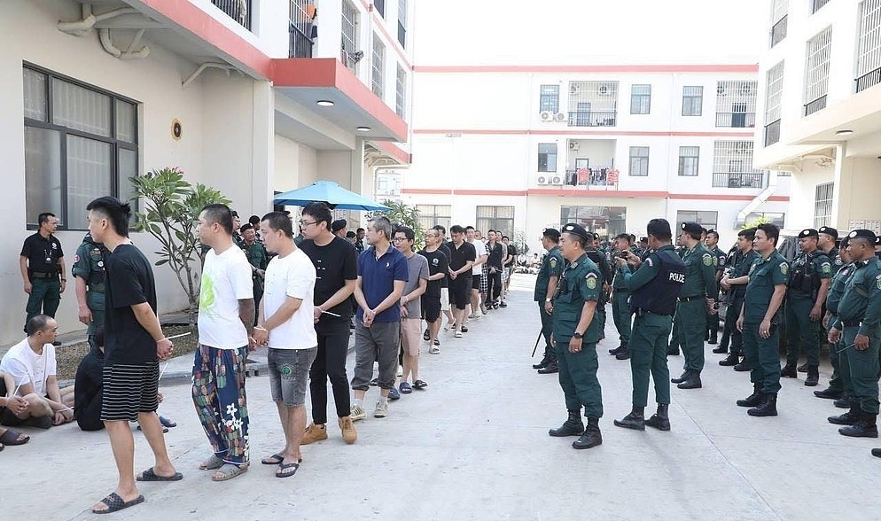 柬埔寨电诈大清剿！园区近1800名中国人被捕（组图） - 2