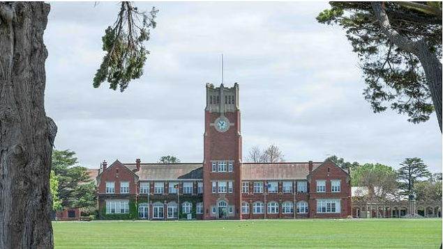 学费越贵,在校时间越短?澳洲家长控诉:年付4.5万澳元,孩子竟少上一个月课(组图) - 2