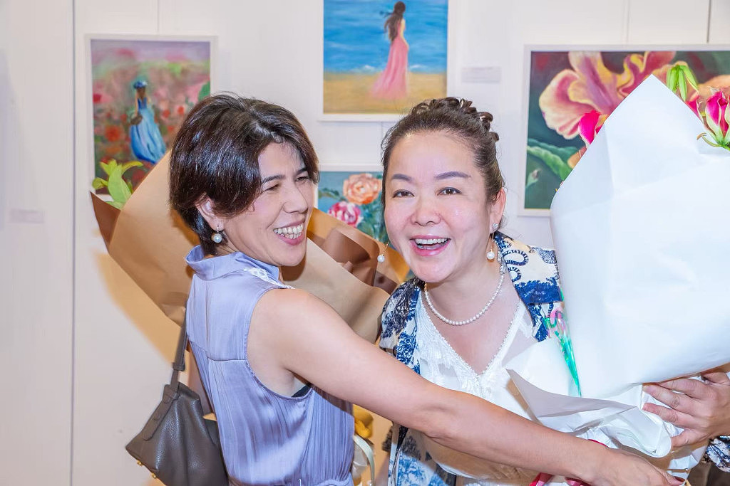 悉尼女艺术家举行个人油画展 《静默绽放》在悉尼盛大开幕（组图） - 9
