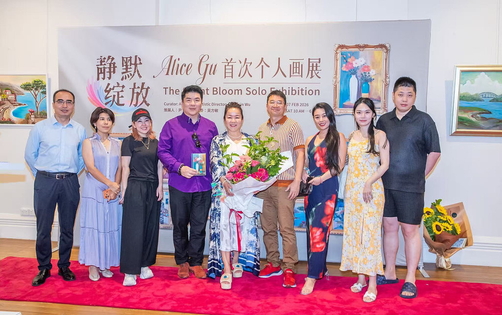 悉尼女艺术家举行个人油画展 《静默绽放》在悉尼盛大开幕（组图） - 1