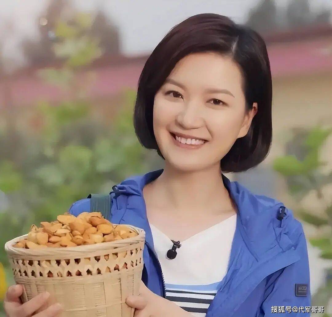 著名主持人陈蓉近况曝光！被吊销主持人证，如今生活如何（组图） - 5