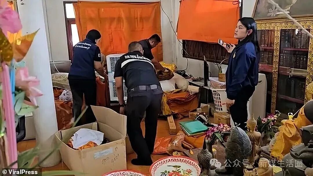 现场画面辣眼!泰国一处寺庙遭突袭,搜出大量色情物品,僧侣集体塌房(组图) - 2