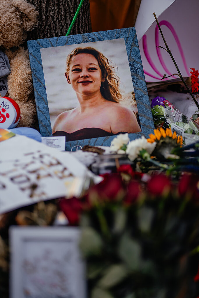 亚历克斯·普雷蒂之死如何成为了美国的转折点(组图) - 2