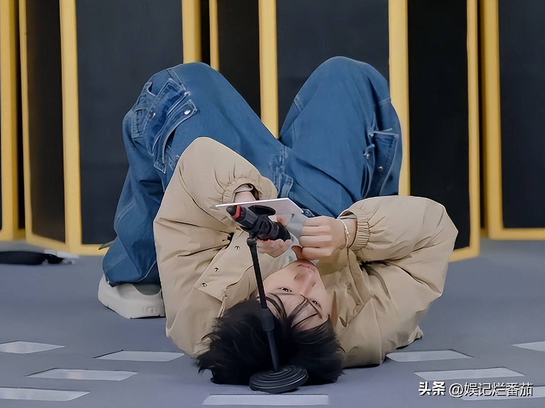 周冬雨参加真人秀，带酒壮胆，被王传君深情表白...（组图） - 49