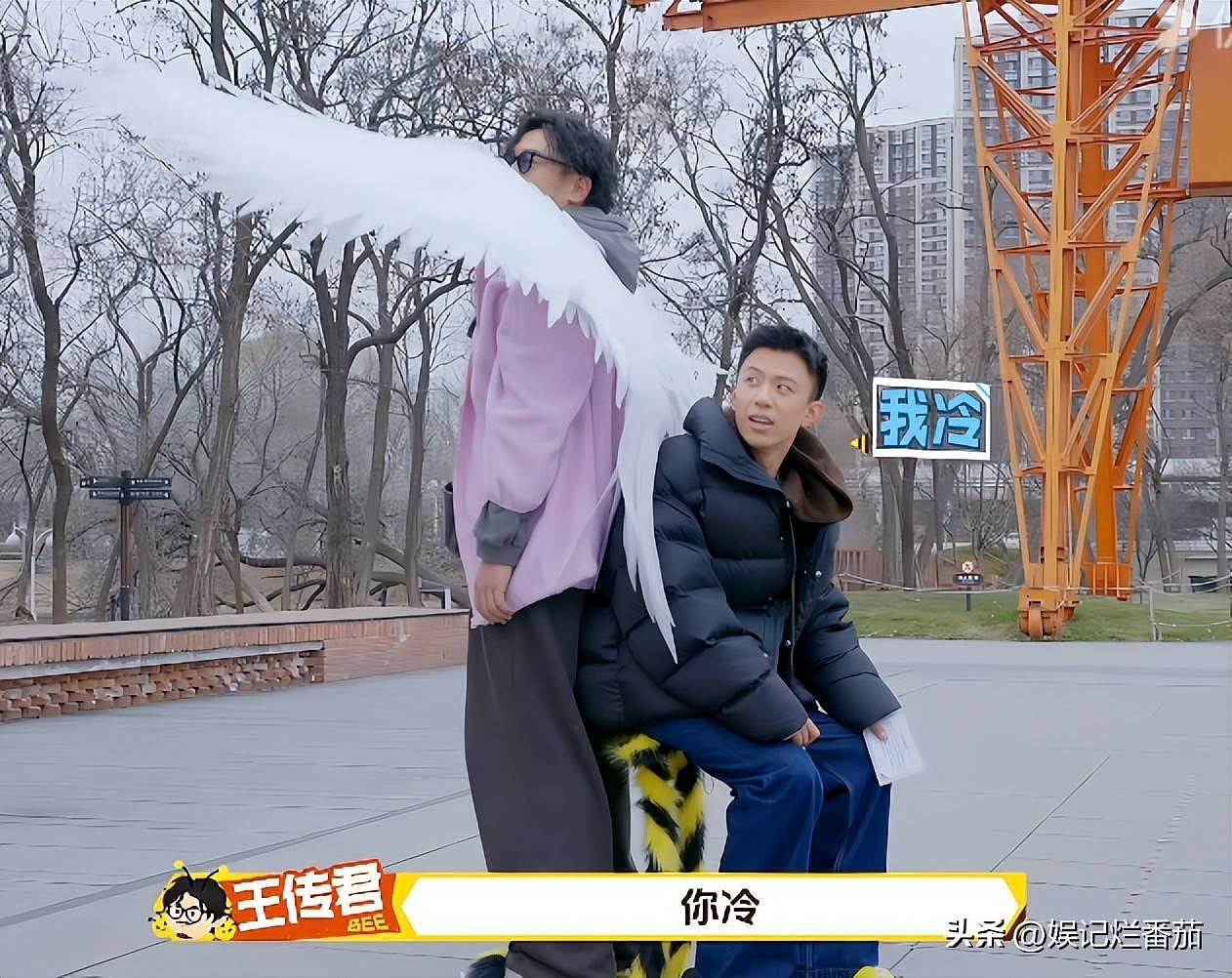 周冬雨参加真人秀，带酒壮胆，被王传君深情表白...（组图） - 24