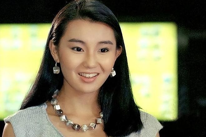 61岁影后张曼玉回港低调看演唱会,离婚23年近年化身迷妹追星族(组图) - 7