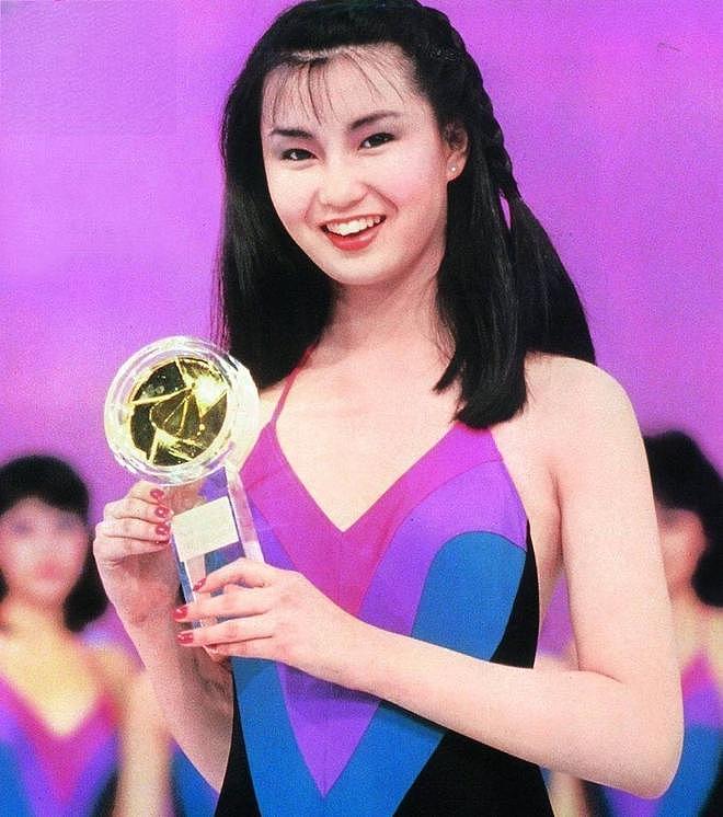 61岁影后张曼玉回港低调看演唱会,离婚23年近年化身迷妹追星族(组图) - 14