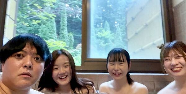“一夫多妻”网红翻车!落魄剩2房宣布破产(图) - 1