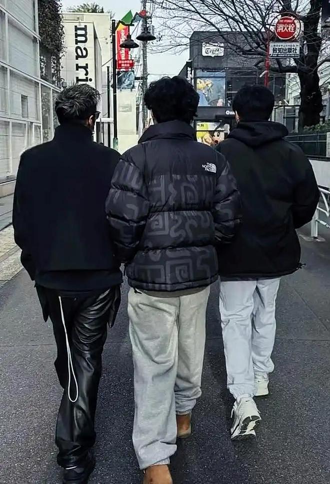 张柏芝带大儿子澳洲度假,18岁Lucas又高又帅,母子俩逛街好温馨(组图) - 9