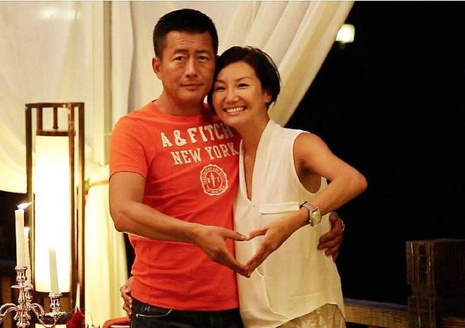 他一婚娶演员江珊，二婚娶小16岁富婆，如今61岁活成人生赢家（组图） - 9