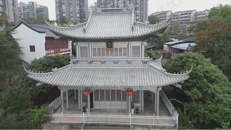“天下银楼”1205万元无人拍！1.75吨纯银就值5000多万元，背后公司负债1个亿（视频/组图） - 3