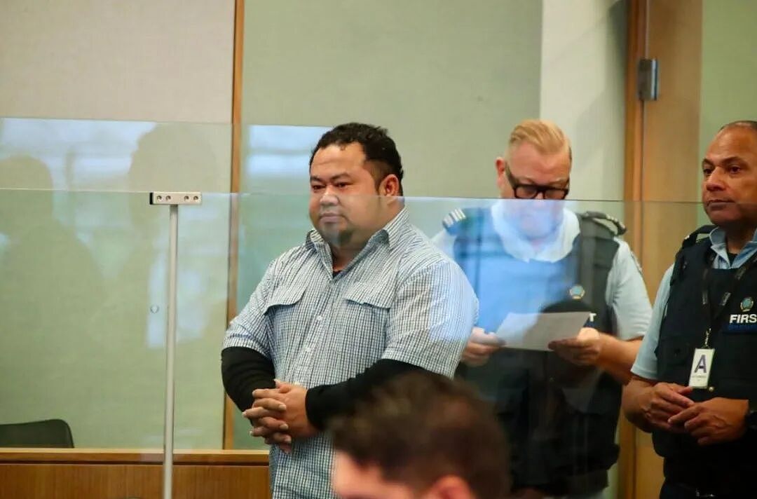 被骂“滚回你的国家”!奥克兰公交车司机一拳打死对方——不用坐牢!(组图) - 1