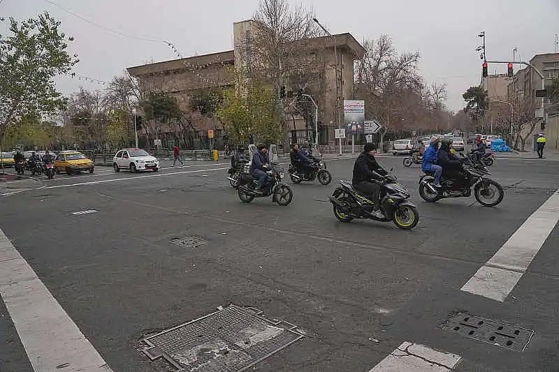 美伊谈判险破裂,九国紧急斡旋终定地点...(组图) - 2