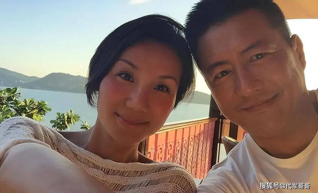 他一婚娶演员江珊，二婚娶小16岁富婆，如今61岁活成人生赢家（组图） - 5