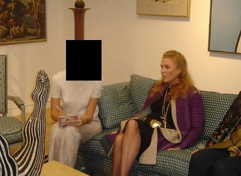 新瓜继续炸裂!爱泼斯坦设“婴儿农场”要搞“完美人类”?安德鲁被连夜赶出温莎,这瓜根本吃不完...(组图) - 8