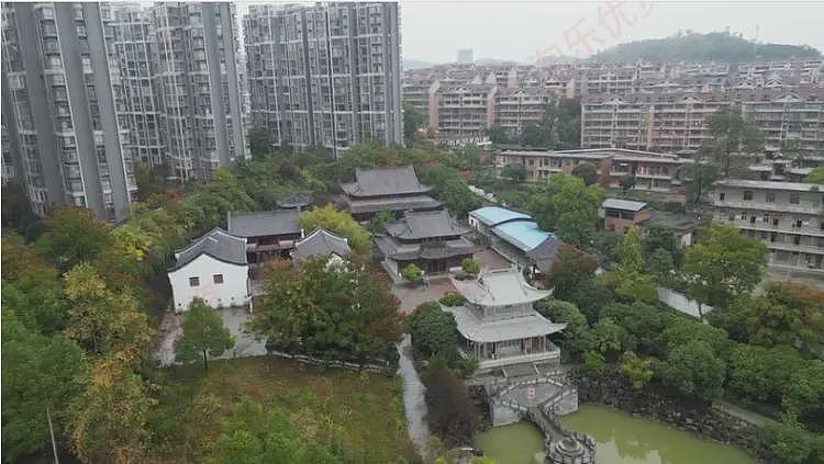 “天下银楼”1205万元无人拍！1.75吨纯银就值5000多万元，背后公司负债1个亿（视频/组图） - 5