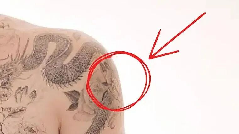 尴尬!大布去除贝克汉姆文身,断绝关系节奏更大!昔年妈宝男彻底不装了...(组图) - 12