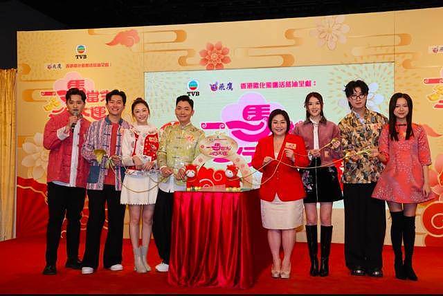 TVB“金童玉女”台上激吻引热议,男方称分房睡(组图) - 7