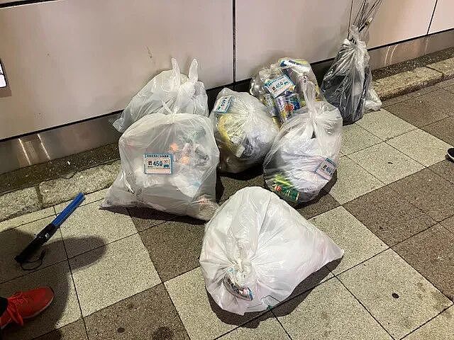 日本公寓清洁工吐槽中国住户在楼道里排泄！从阳台扔垃圾，1个房间住3个家庭（组图） - 5