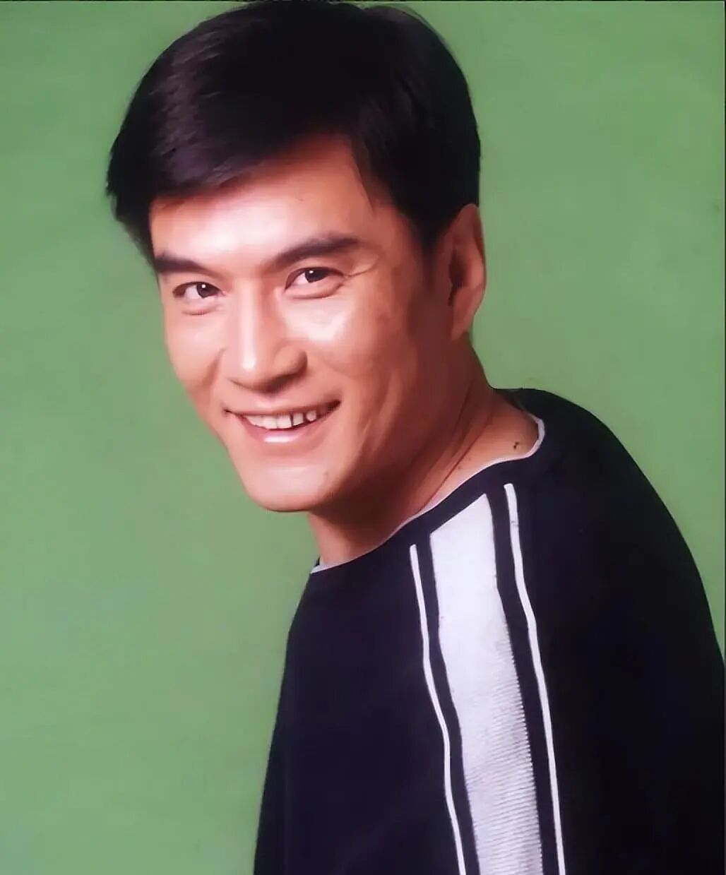 【情感】老戏骨李强:年轻时太帅没戏拍,演西门庆无人敢嫁,52岁做爸爸幸福圆满(组图) - 12
