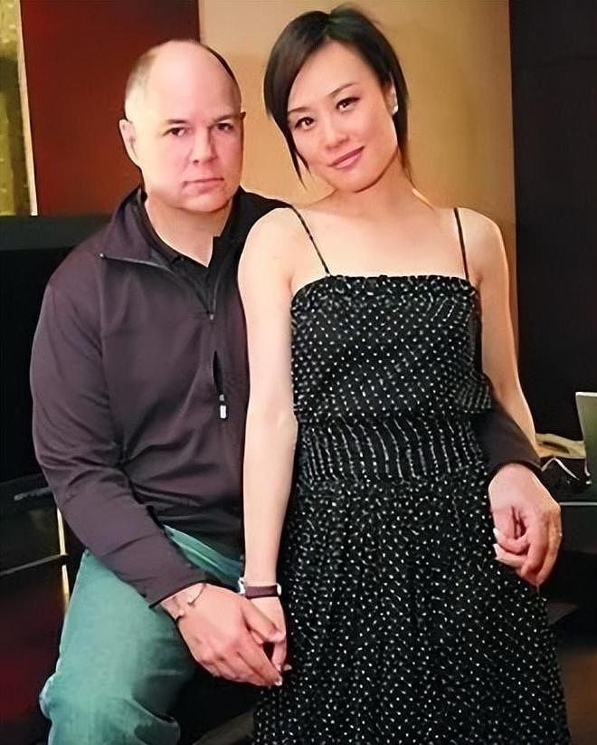 邬君梅外籍老公病逝,结婚30年没孩子,独自在美庆60岁生日(组图) - 7