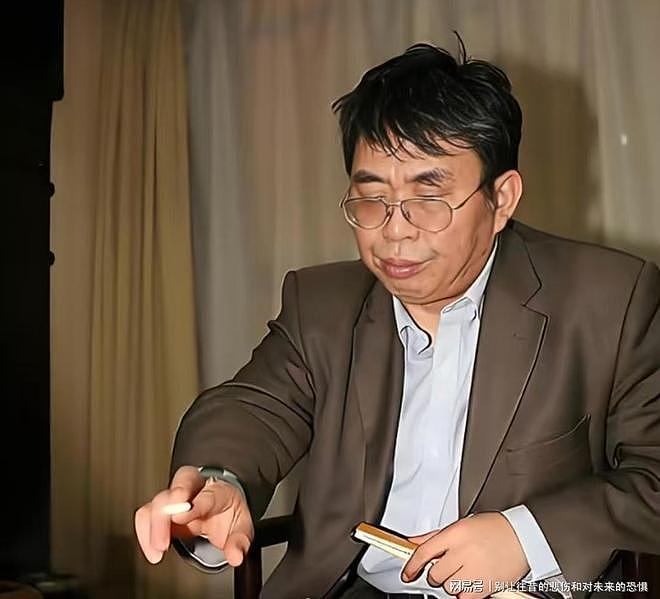 袁惟仁离世仅1天,私生活被扒底朝天,原来他和聂卫平处境一样(组图) - 5
