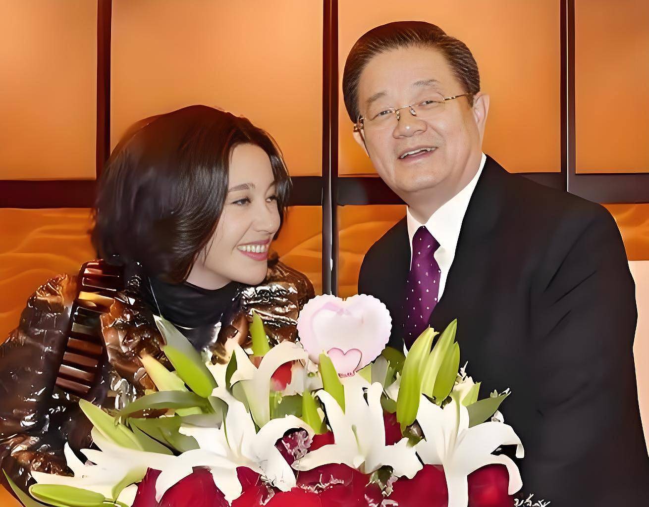 刘晓庆:张纪中当年帮过我,我与王晓玉领了结婚证(组图) - 9